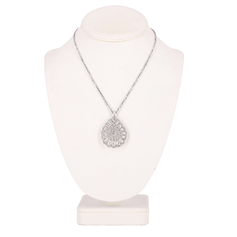 18k White Gold Pear-Shaped Pendant Necklace Set With 9cts Of Diamonds