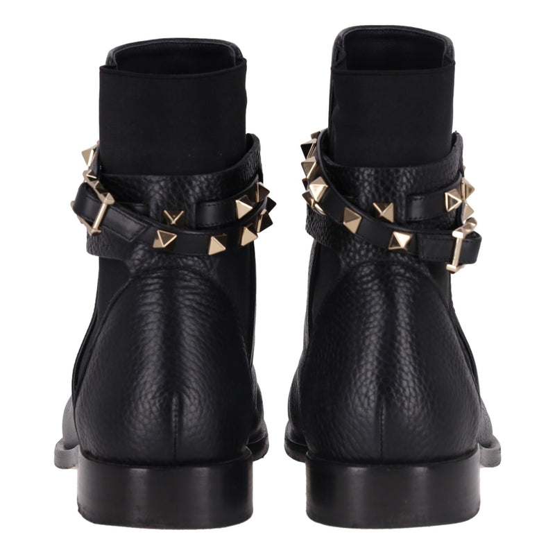Valentino Garavani Grained Calfskin Rockstud Beatle Chelsea Ankle Boots. Size 38