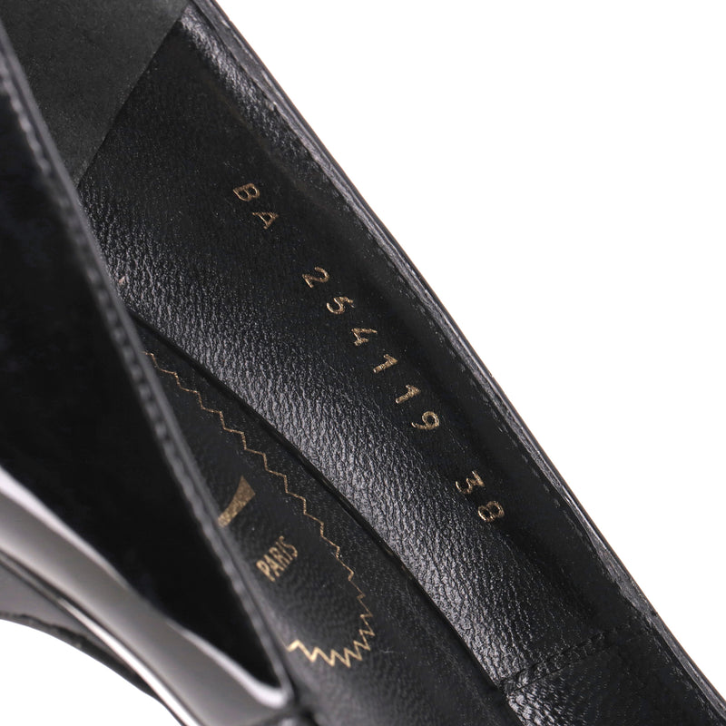 Saint Laurent Tribtoo Patent Leather Platform Pumps. Size 38