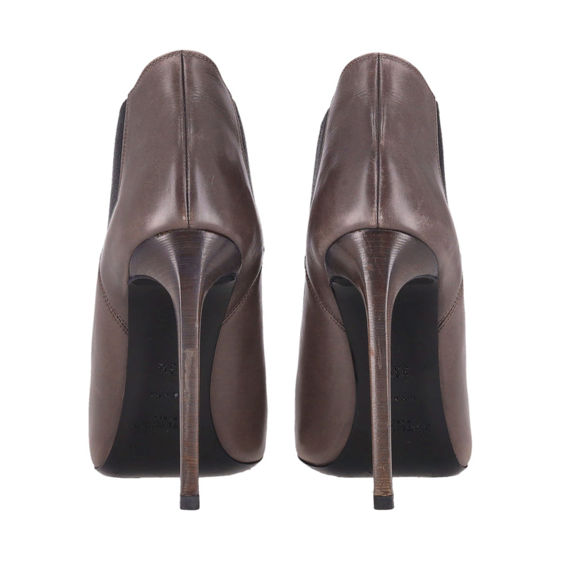 Saint Laurent Leather Heeled Ankle Boots. Size 35.5