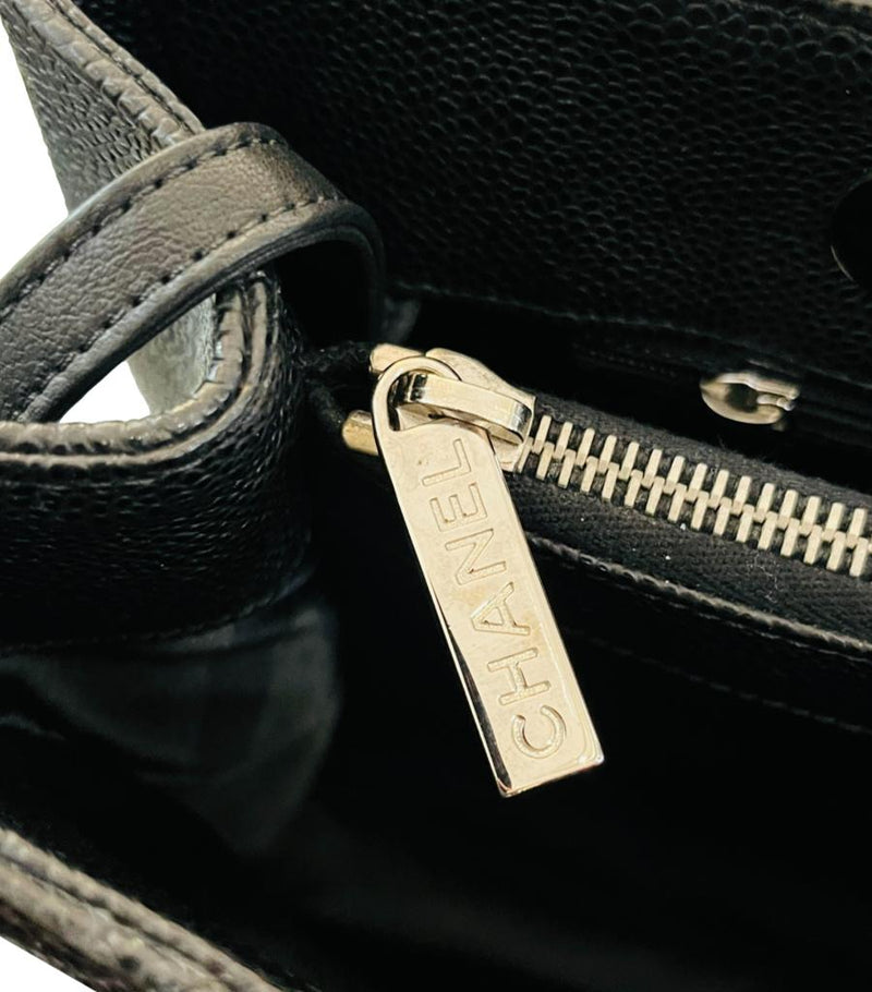 Chanel 'CC' Logo Caviar Leather Grand Shopping Tote Bag