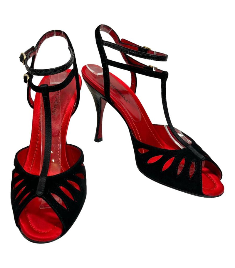 Dolce & Gabbana Suede Sandals. Size 38.5