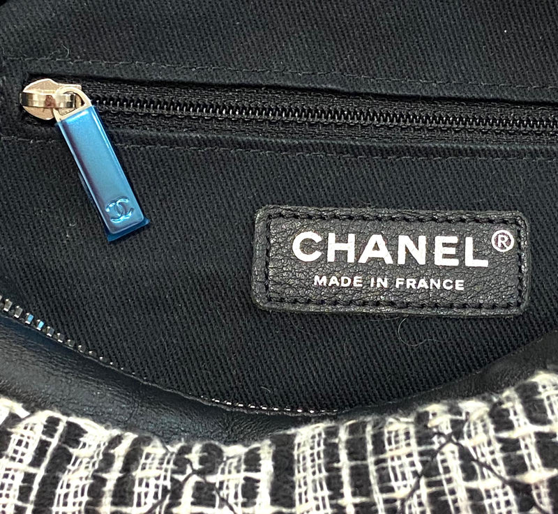 Chanel No5 & 'CC' Logo Tweed Leather Bag