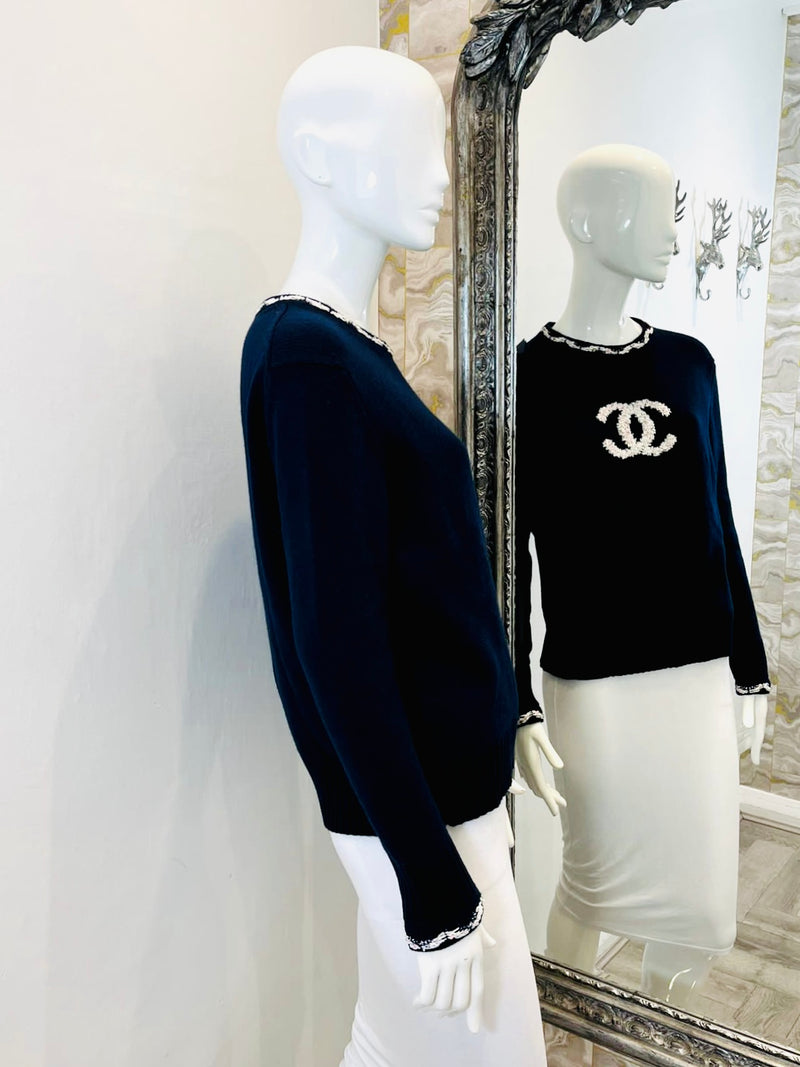 Chanel 'CC' Logo Cashmere Sweater. Size 38FR