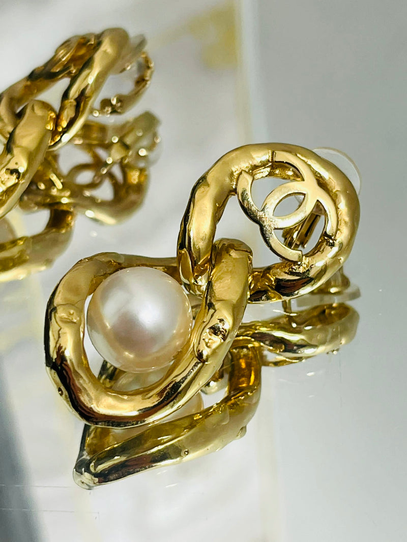 Chanel 'CC' Logo & Pearl Dangle Earrings