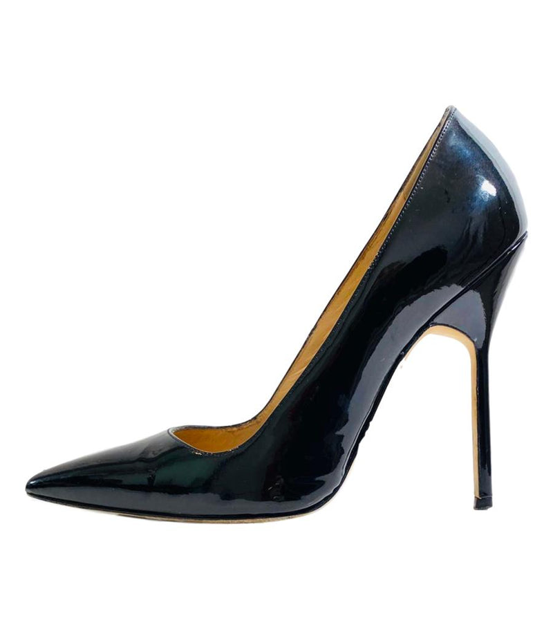 Manolo Blahnik Patent Leather Heels. Size 35.5