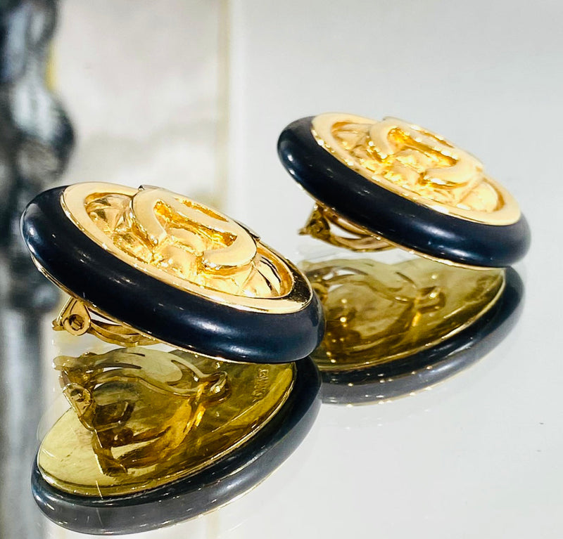 Chanel 1970's Vintage 'CC' Logo Earrings