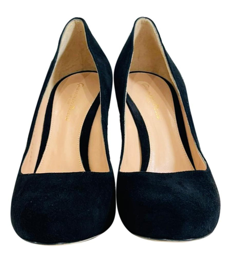 Gianvito Rossi Suede Court Shoes. Size 40