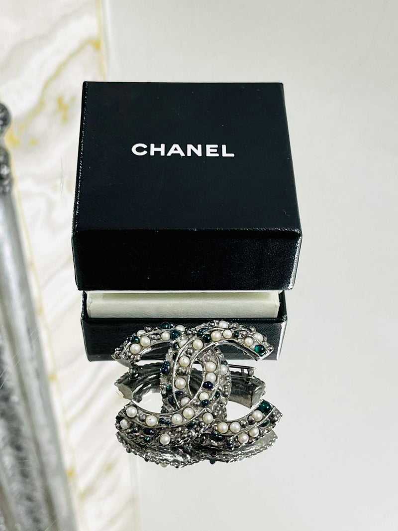 Chanel 'CC' Logo Pearl & Cabochon Brooch