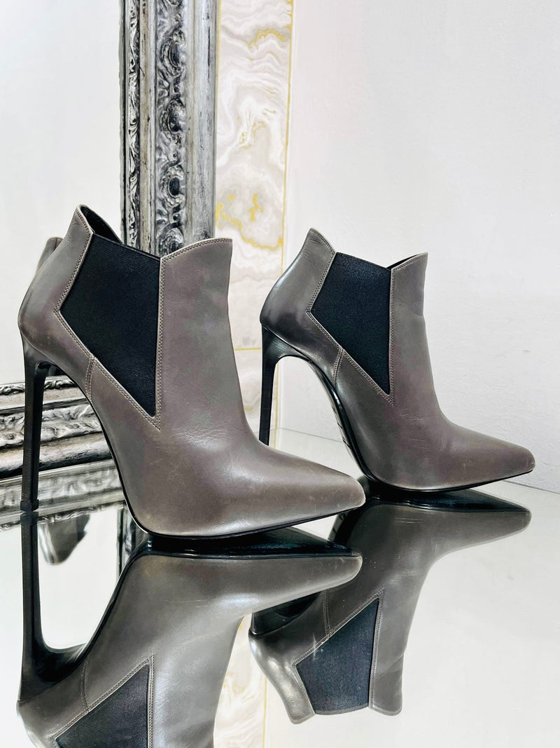 Saint Laurent Leather Ankle Boots. Size 35.5 Shush London