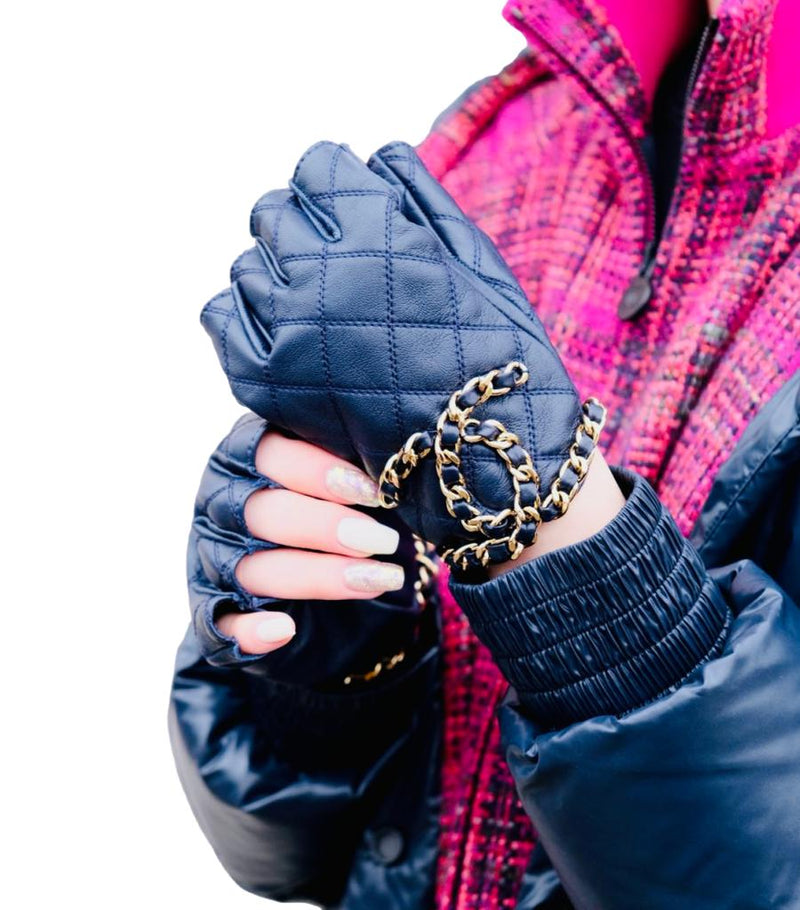 Chanel Leather & Chain 'CC' Logo Fingerless Gloves