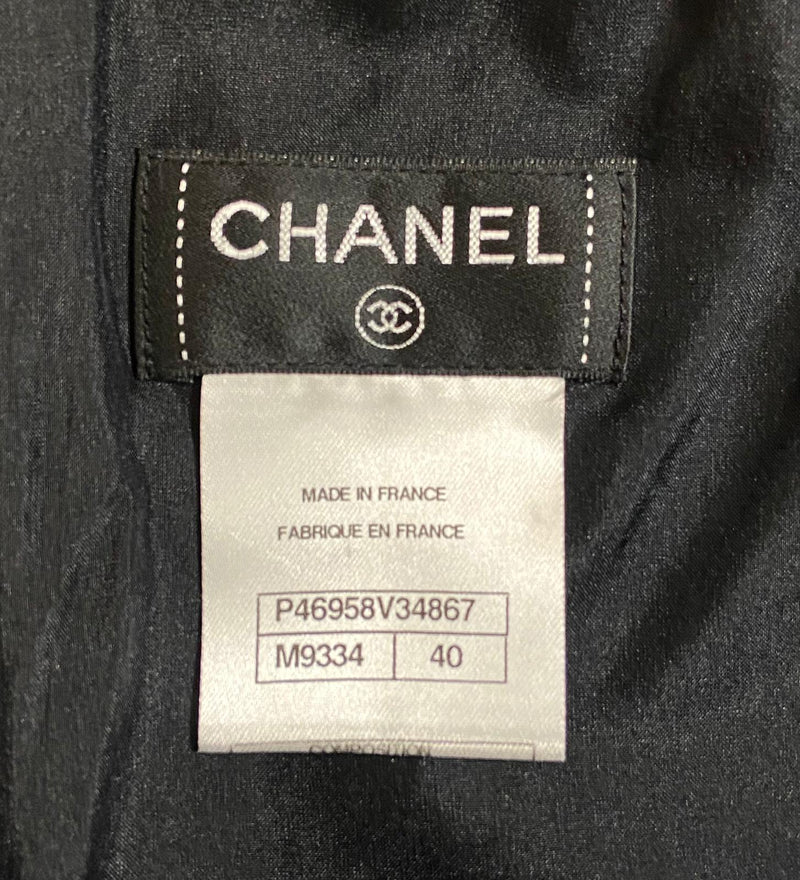 Chanel Wool & Glass Beaded Runway Skirt. Size 40FR