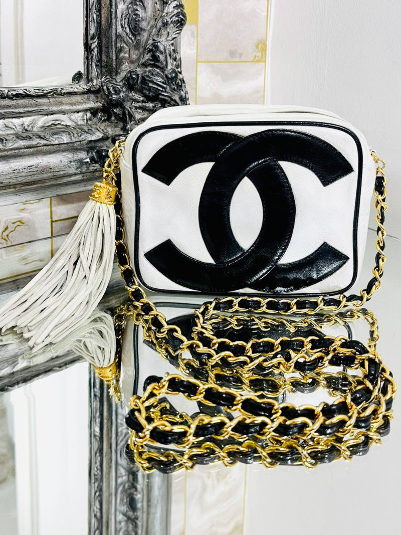 Chanel Vintage Leather Double 'CC' Logo Camera Bag