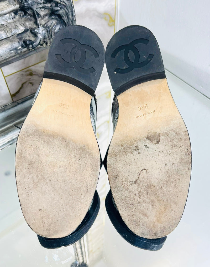 Chanel Coco Cuba Leather 'CC' Mules. Size 36