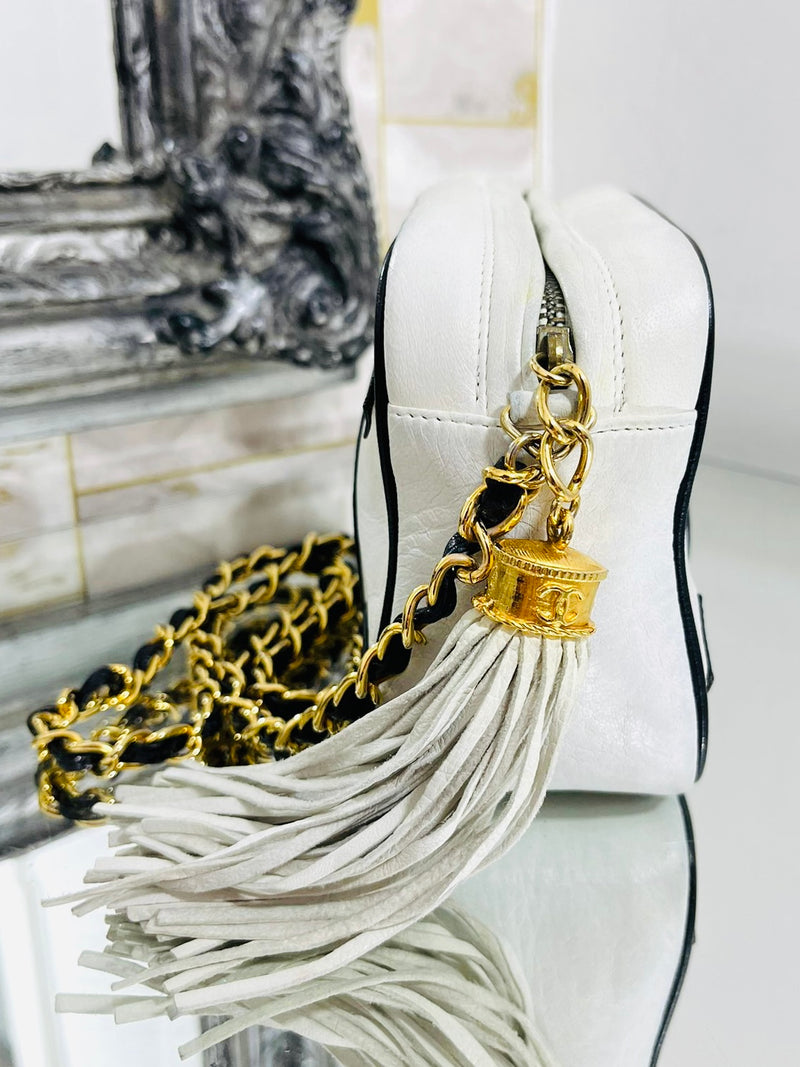 Chanel Vintage Leather Double 'CC' Logo Camera Bag