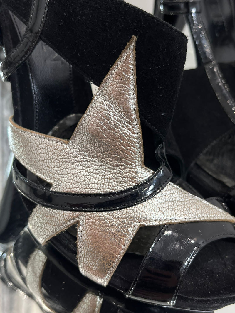 Alexander McQueen Leather Star Heels. Size 37