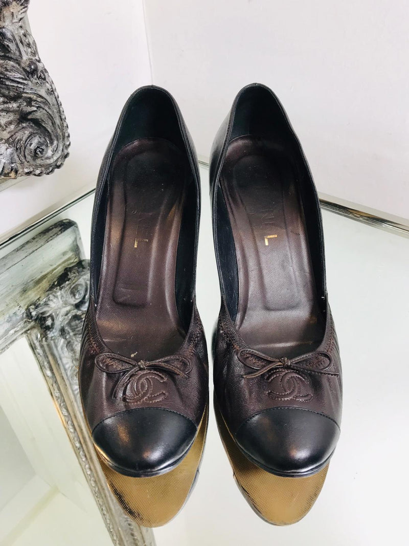 Designer Dress Agency London - Chanel Vintage Two Tone Pumps. Size 39 - Shush At The Wellington