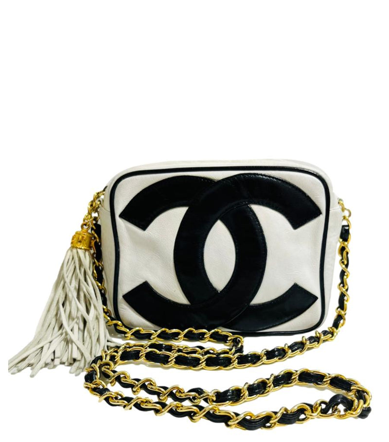 Chanel Vintage Leather Double 'CC' Logo Camera Bag