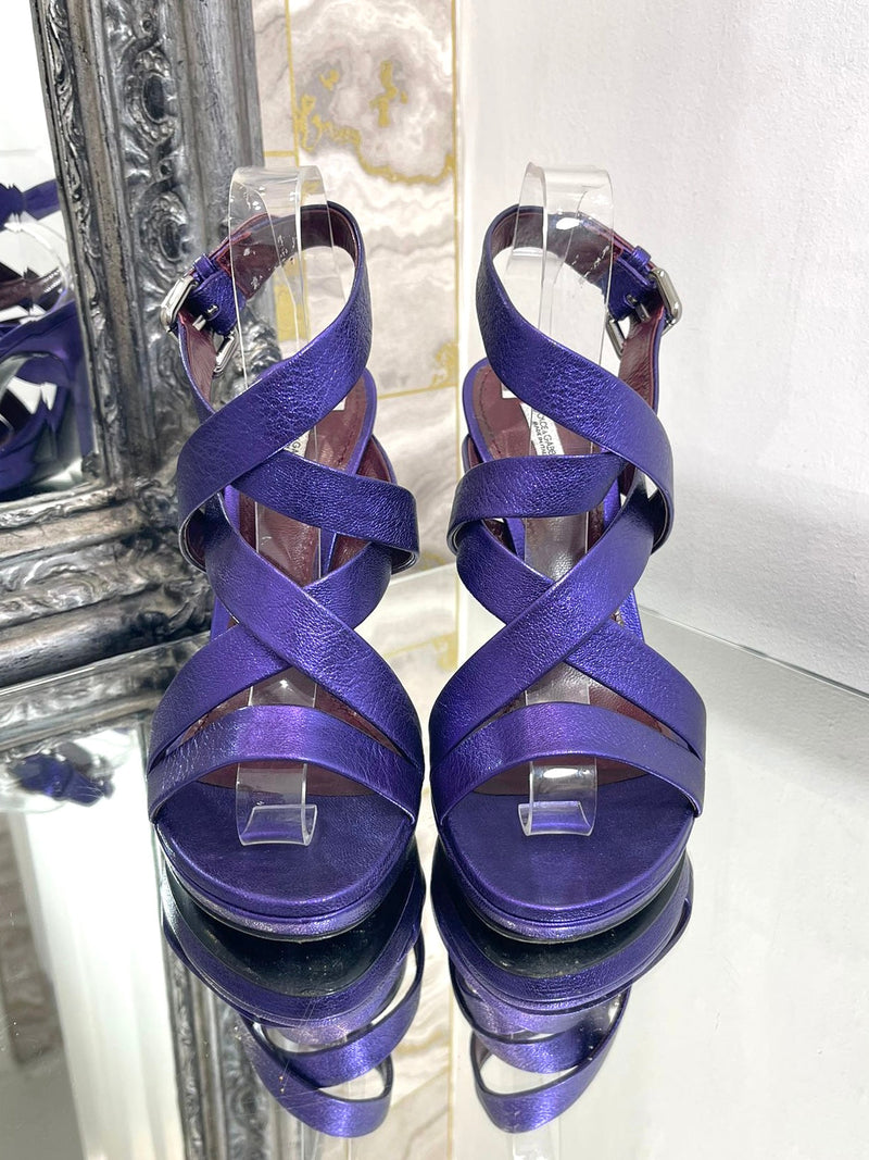 Dolce & Gabbana Metallic Leather Heels. Size 40.5