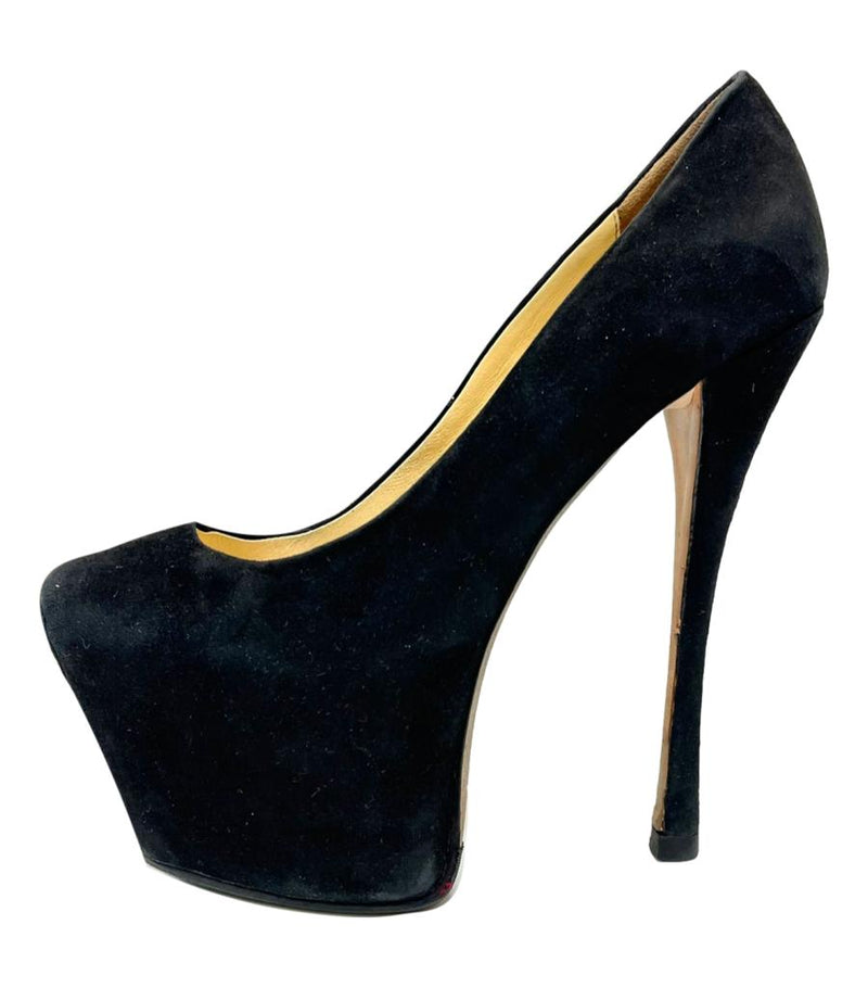 Giuseppe Zanotti Suede Platform Heels. Size 35