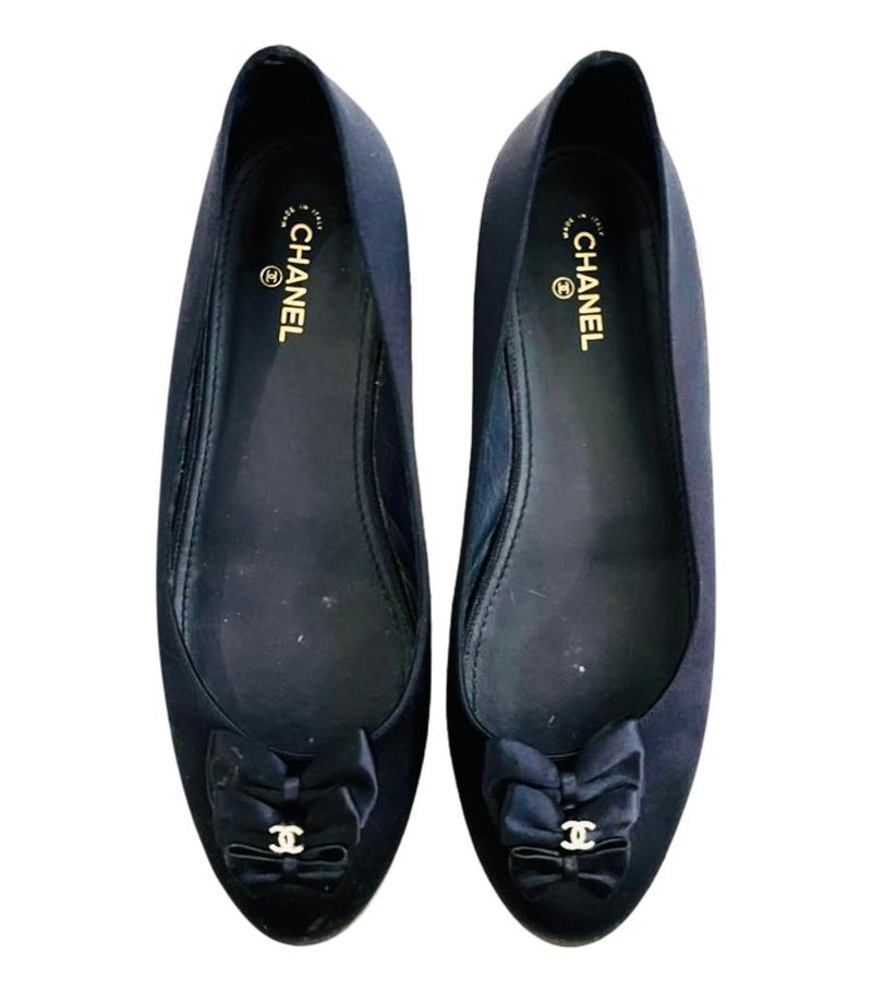 CHANEL Navy Blue Suede CLASSIC Chain CC Logo BALLERINA FLATS Shoes 41