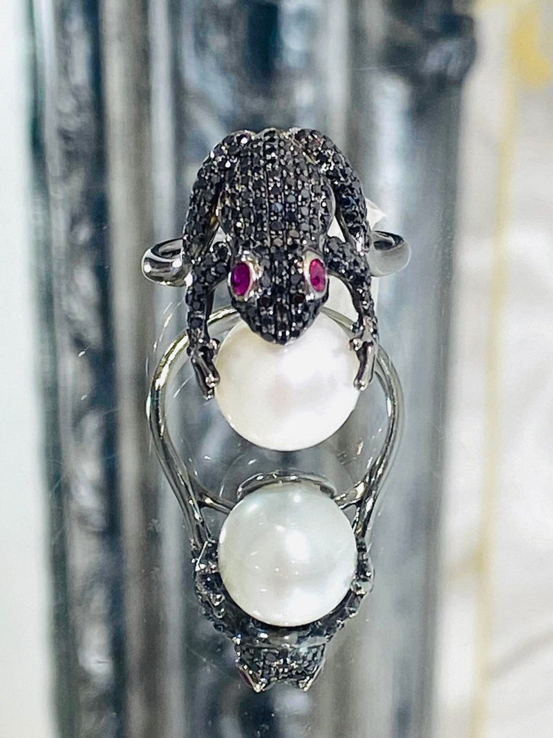 Ferini Black Diamond & Pearl Ring Set In 18k White Gold