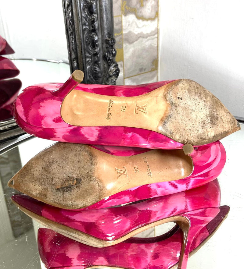 Louis Vuitton Patent Leather Bloom Heels. Size 39