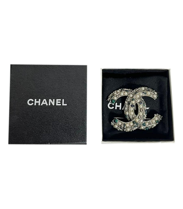 Chanel 'CC' Logo Pearl & Cabochon Brooch