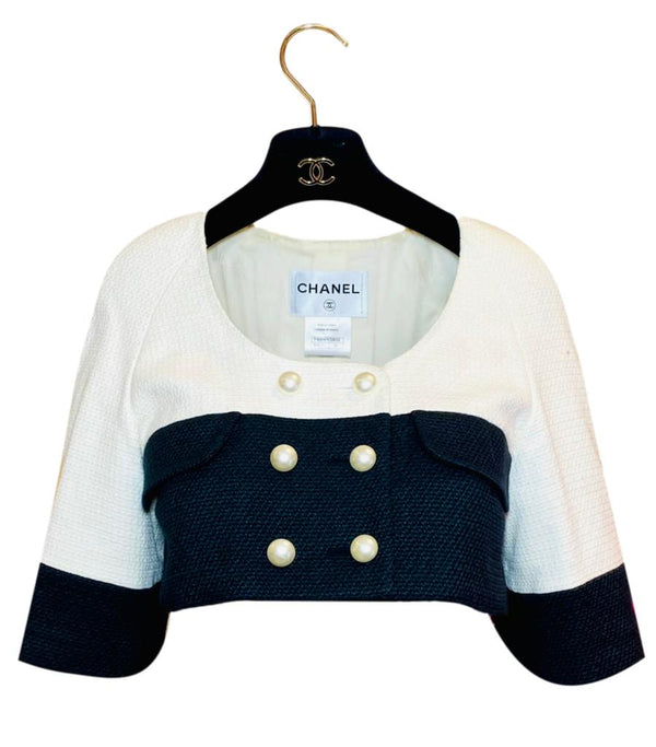 Chanel Cropped Jacket With Pearl Buttons. Size 38FR