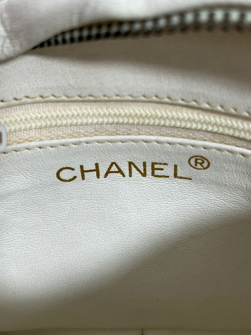 Chanel Vintage Leather Double 'CC' Logo Camera Bag