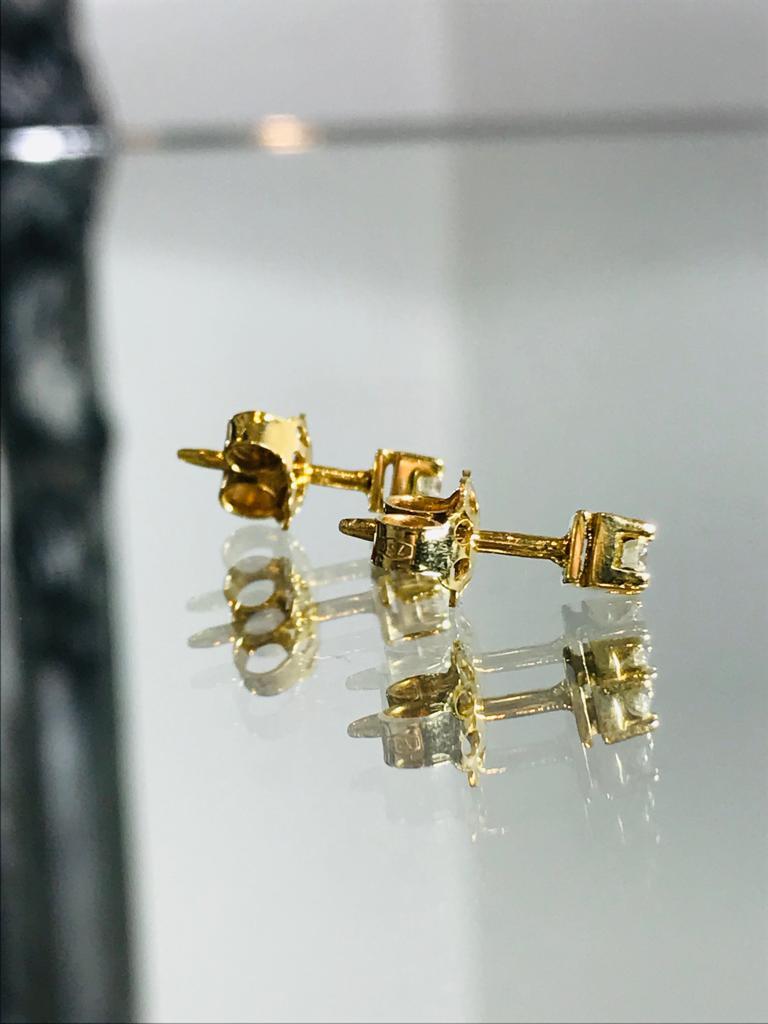 Designer Dress Agency London - 18k Gold Solitaire Diamond Earrings - Shush London